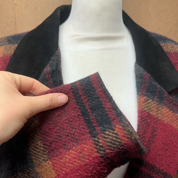 JL Colebrook Wool Blend Jacket Suede Collar Red Plaid Outdoor 90s Med - Picture 8 of 12